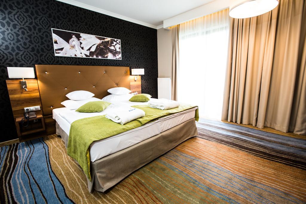 Mineral Hotel Malinowy Raj Solec-Zdrój Zimmer foto